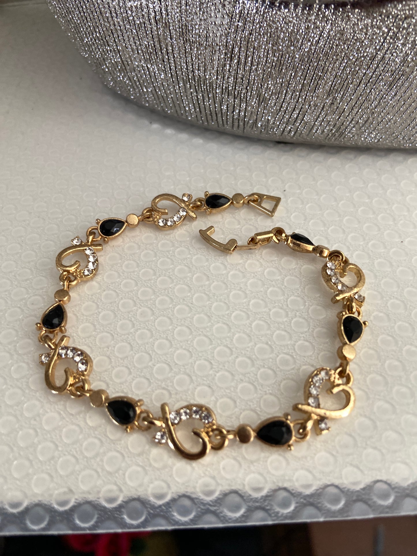 Vintage Delicate Heart style 8" CHAIN Bracelets, Gift for Her (BLACK.)