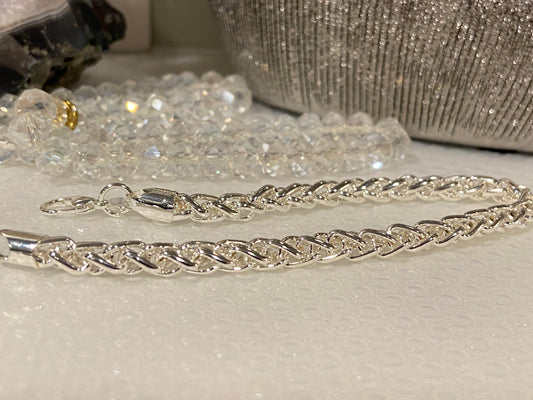 925 Sterling Silver Twisted Chain Bracelet .7.5" length.